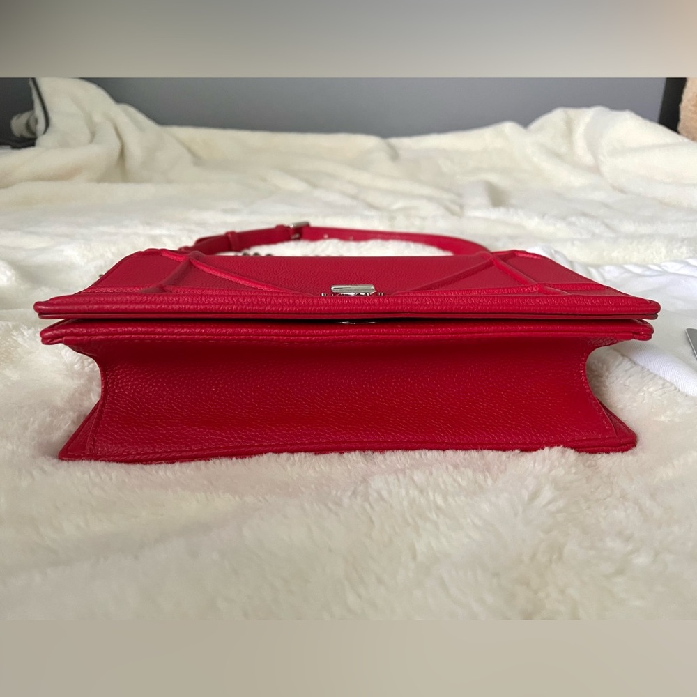 Christian Dior Grained Calfskin Diorama Small Red Crossbody - Picture 2 of 13